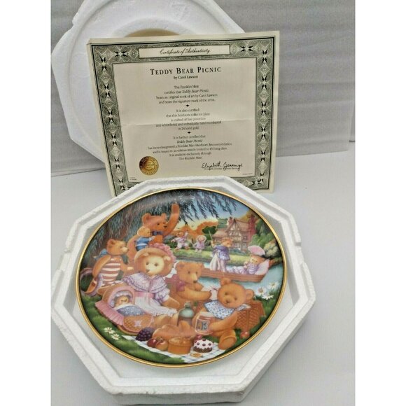 Collector's Plate - TEDDY BEAR PICNIC by CAROL LAWSON - Franklin Mint - Picture 1 of 8
